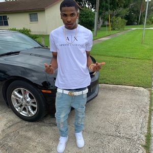 Meet your Posher, Deonte